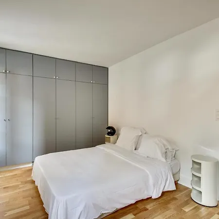 Arc De Triomphe Apartment